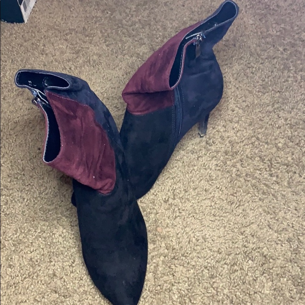 Shoes - Picture 3 of 4